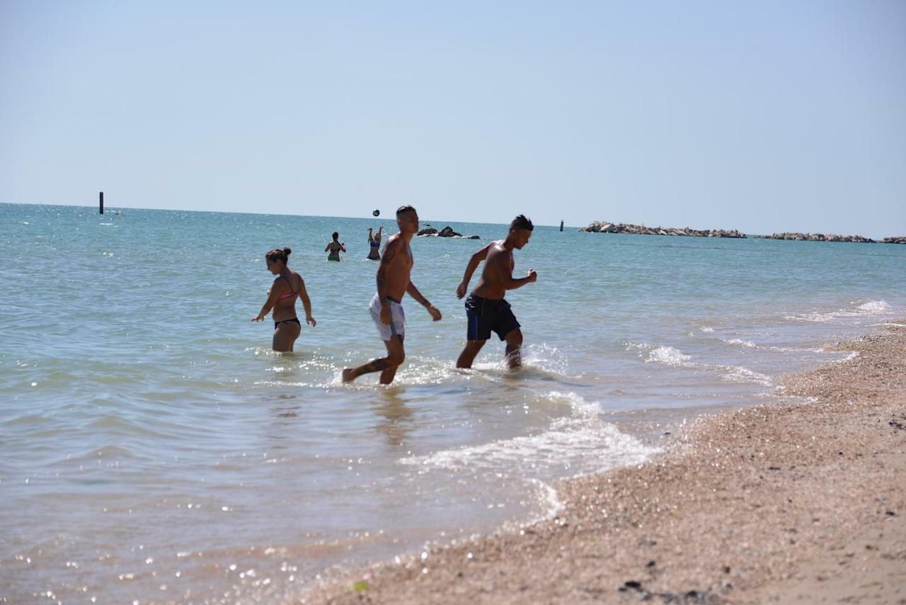 Camping Tre Archi Lido di Fermo Luaran gambar