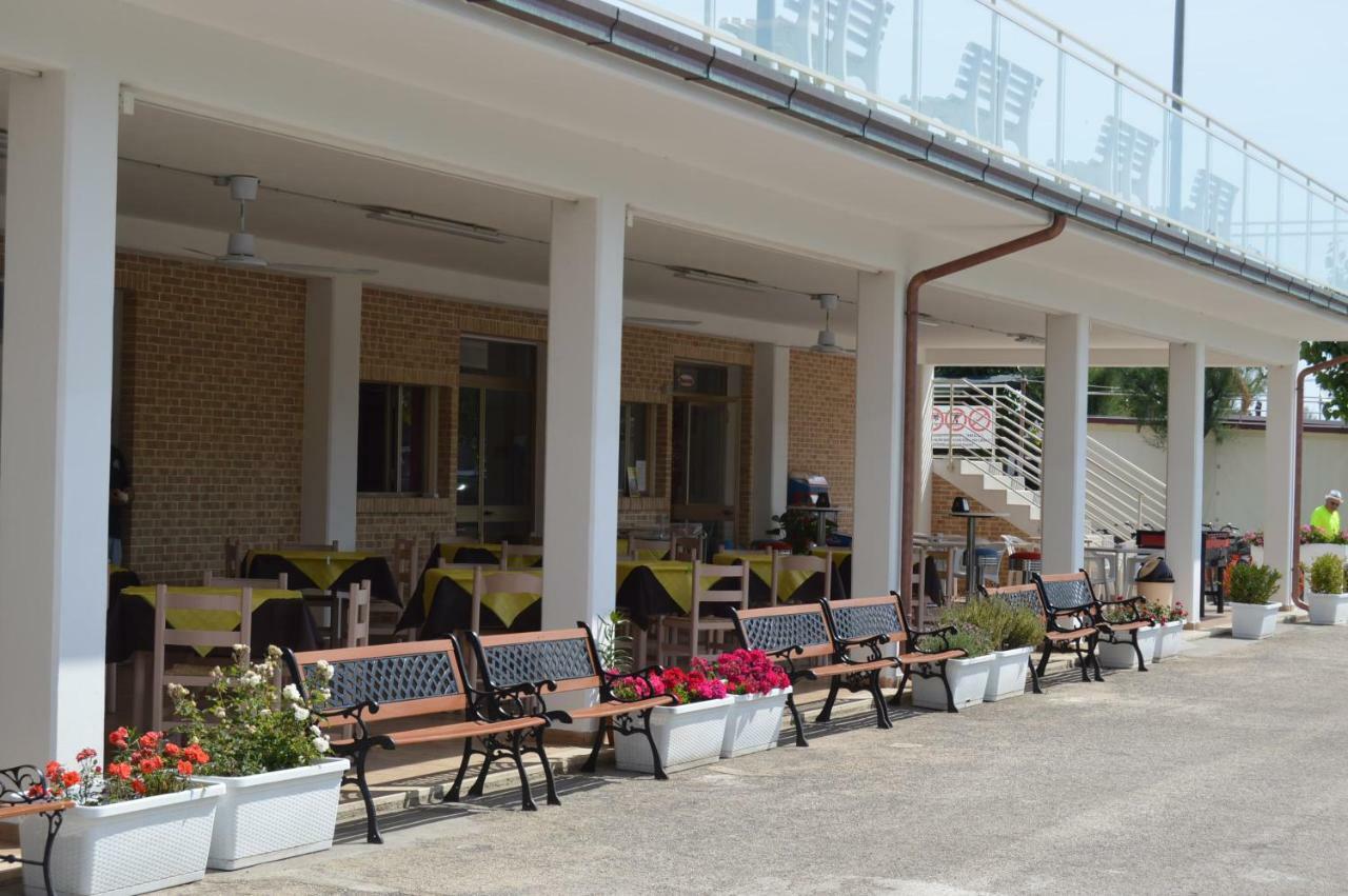 Camping Tre Archi Lido di Fermo Luaran gambar