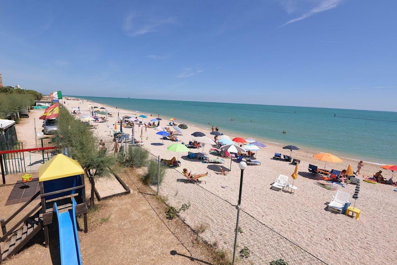 Camping Tre Archi Lido di Fermo Luaran gambar