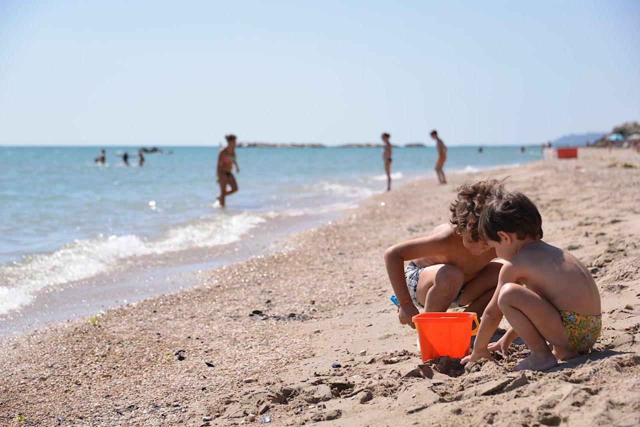 Camping Tre Archi Lido di Fermo Luaran gambar